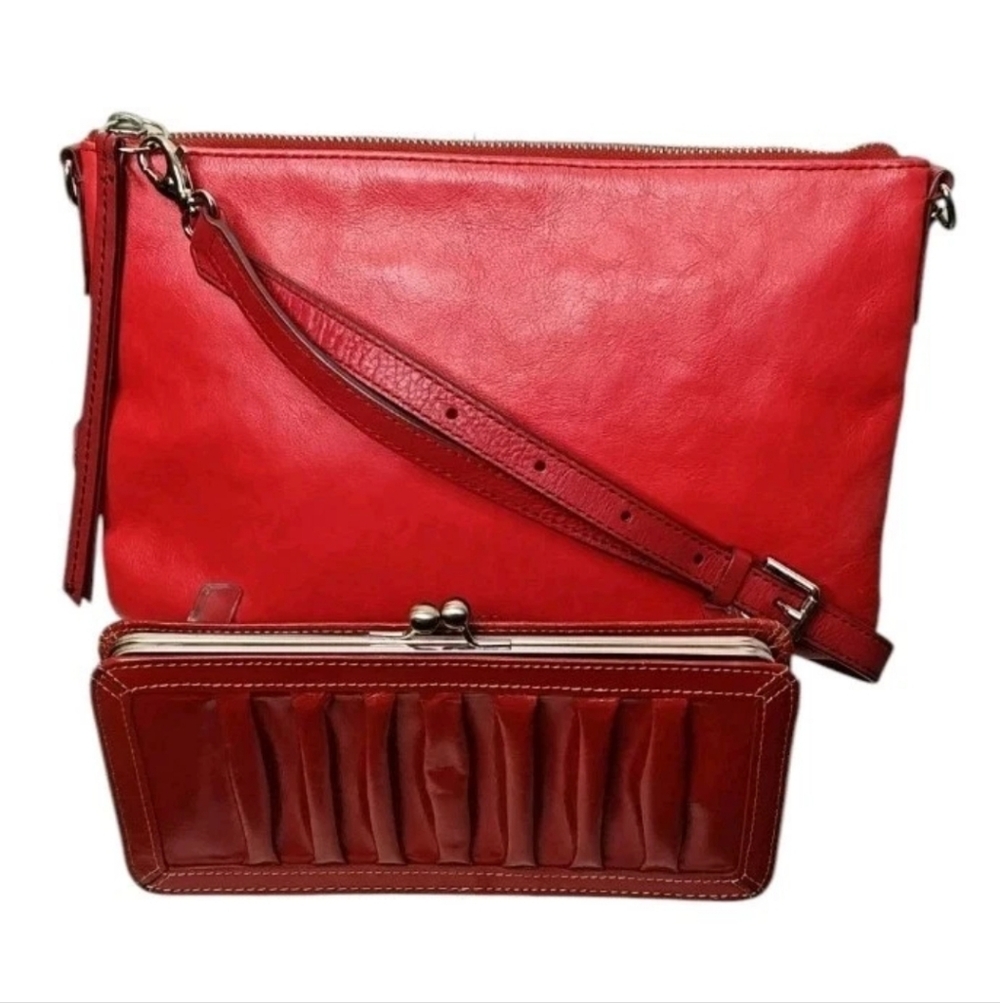 Fossil Red Leather Pleated Wallet Clutch Silver Kiss Lock Slim Crossbody Purse